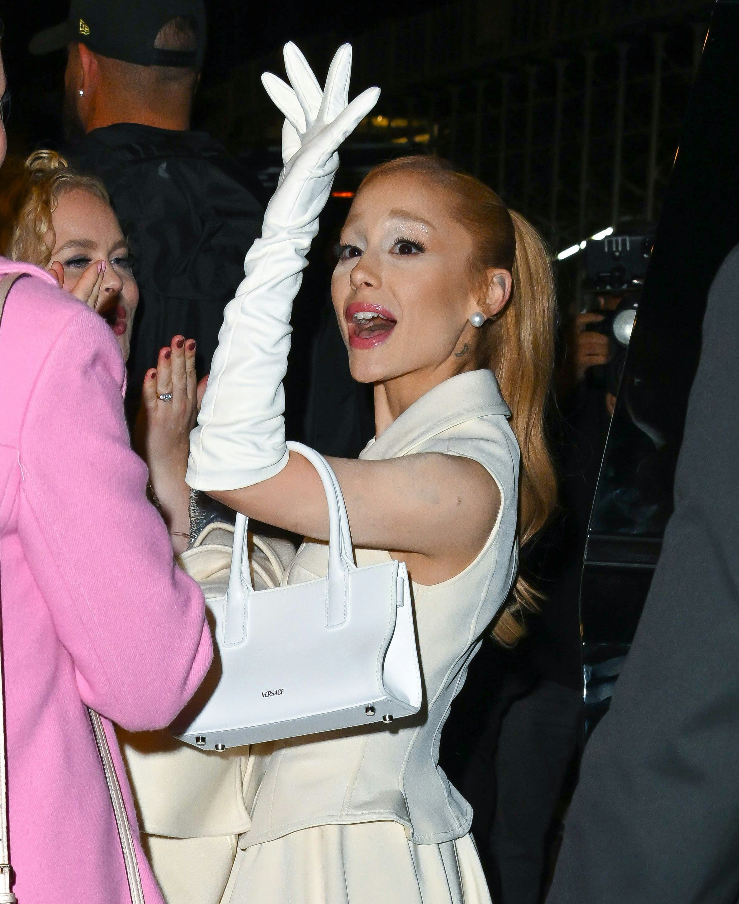 Ariana Grande&rsquo;s Versace bag