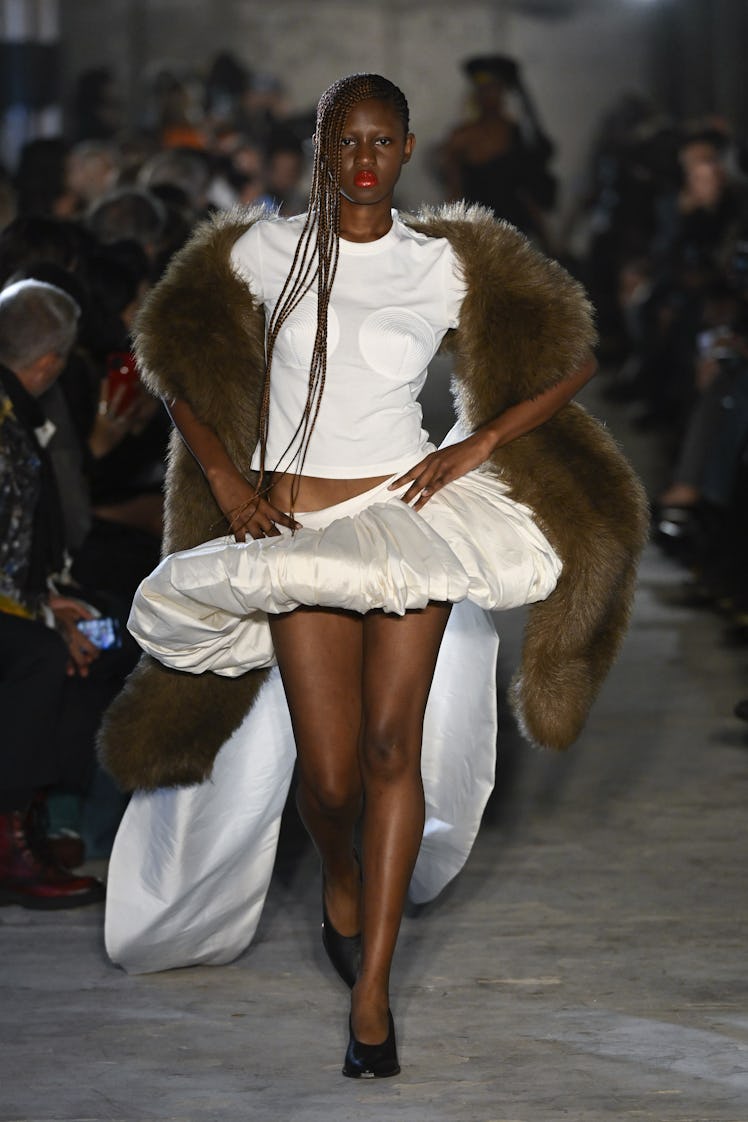 PARIS, FRANCE - SEPTEMBER 23: A model walks the runway during the Vaquera Ready to Wear Spring/Summe...