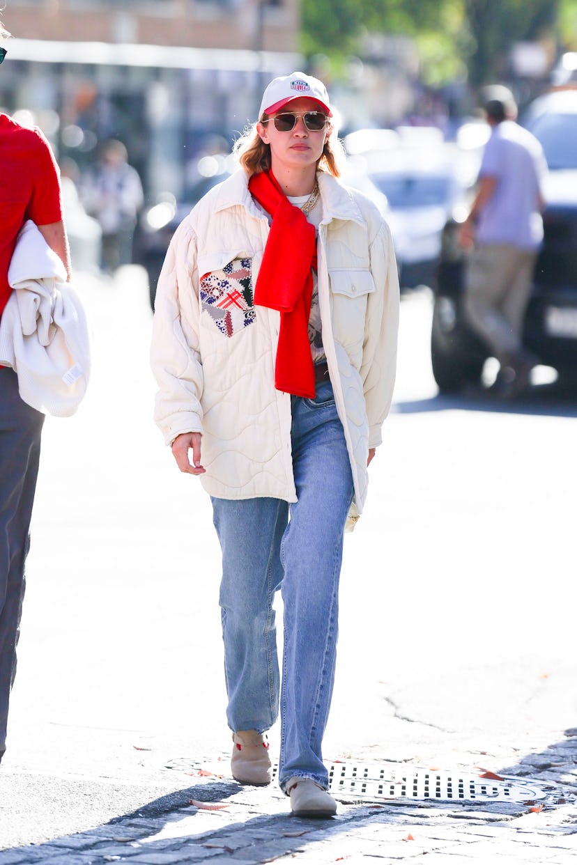 Gigi Hadid wore “ugly shoes” and matched with Bradley Cooper in NYC.