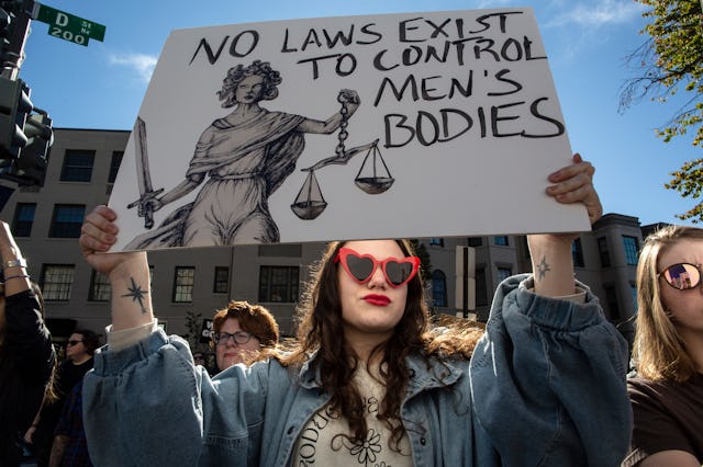 WASHINGTON, DISTRICT OF COLUMBIA, UNITED STATES - 2024/11/09: An abortion rights activist holding a ...