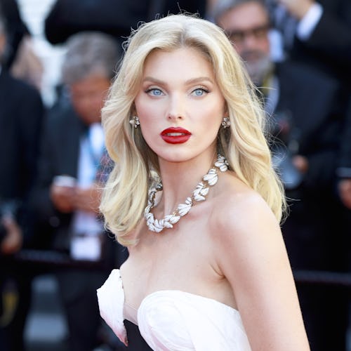 Elsa Hosk lors du tapis rouge pour la projection du film “Le Comte De Monte-Cristo” au 77e Festival …