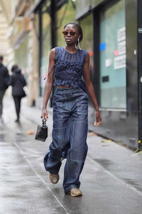 dark denim trend shopping