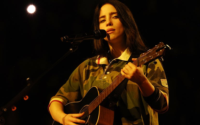 NEW YORK, NEW YORK - OCTOBER 16: (EXCLUSIVE COVERAGE) Billie Eilish performs onstage during Billie E...