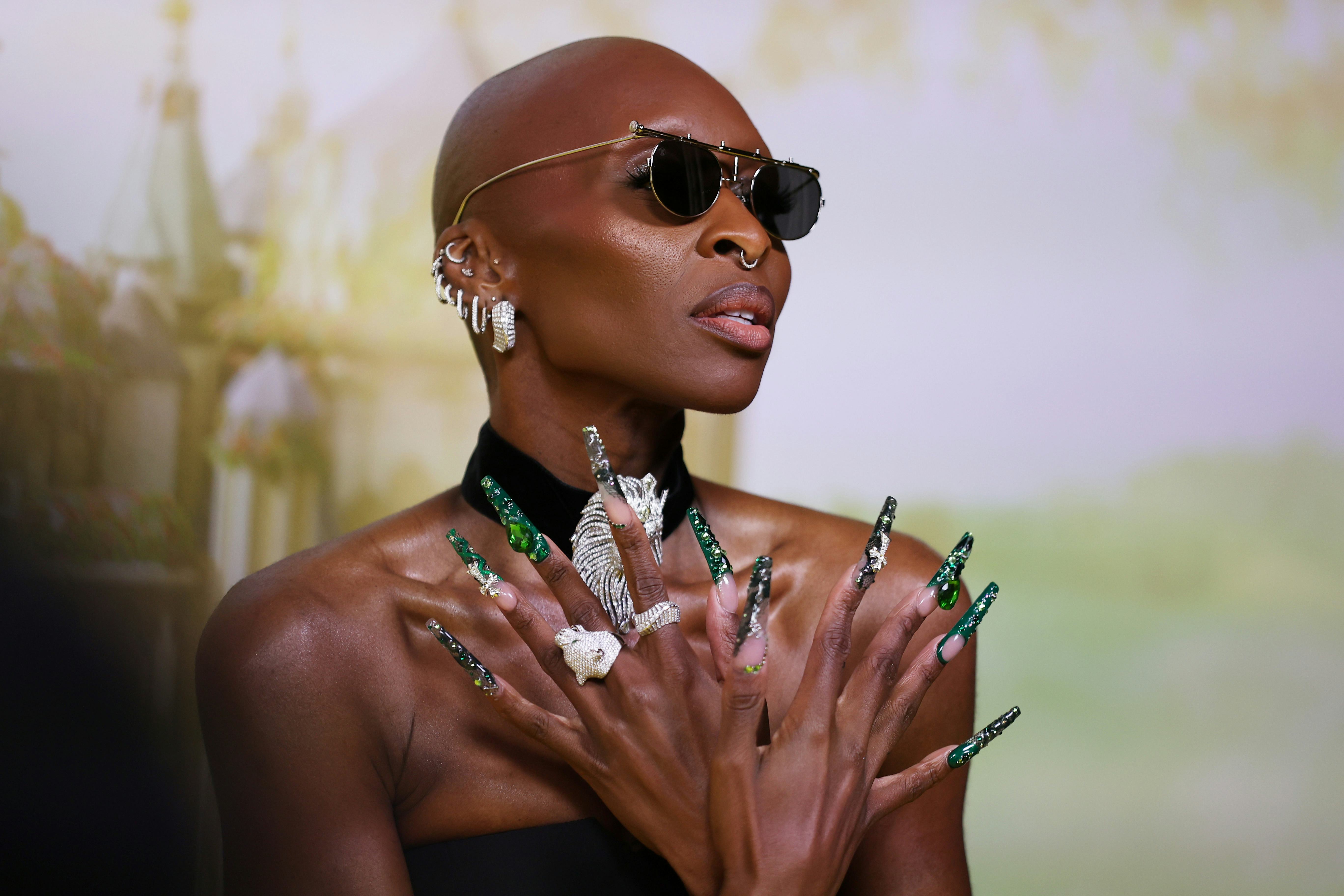 Cynthia Erivo arrived at the Australia premiere of &lsquo;Wicked&rsquo; with XXL emerald green nails with rhines&hellip;