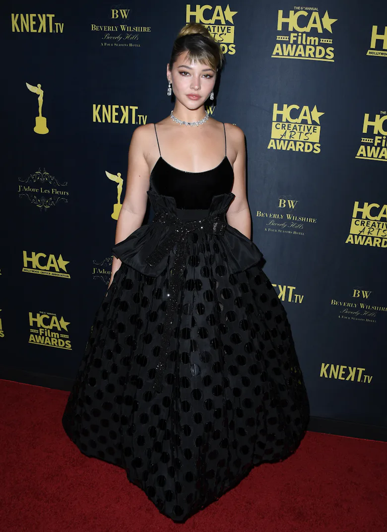 madelyn cline red carpet dress Madelyn Cline's Best Red Carpet Fashion: From 'Outer Banks' And Beyond