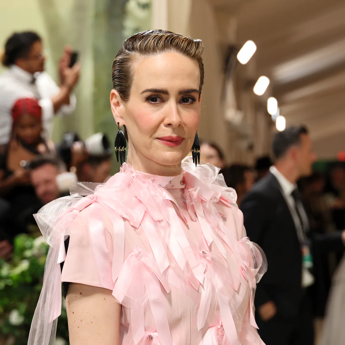 sarah paulson pink dress Sarah Paulson