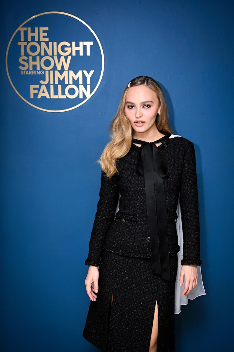 THE TONIGHT SHOW STARRING JIMMY FALLON -- Episode 2069 -- Pictured: Actress Lily-Rose Depp poses bac...