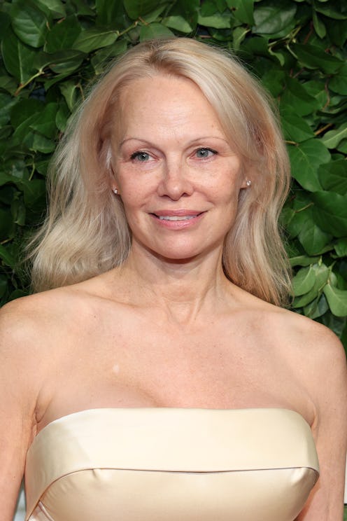 pamela anderson makeup-free