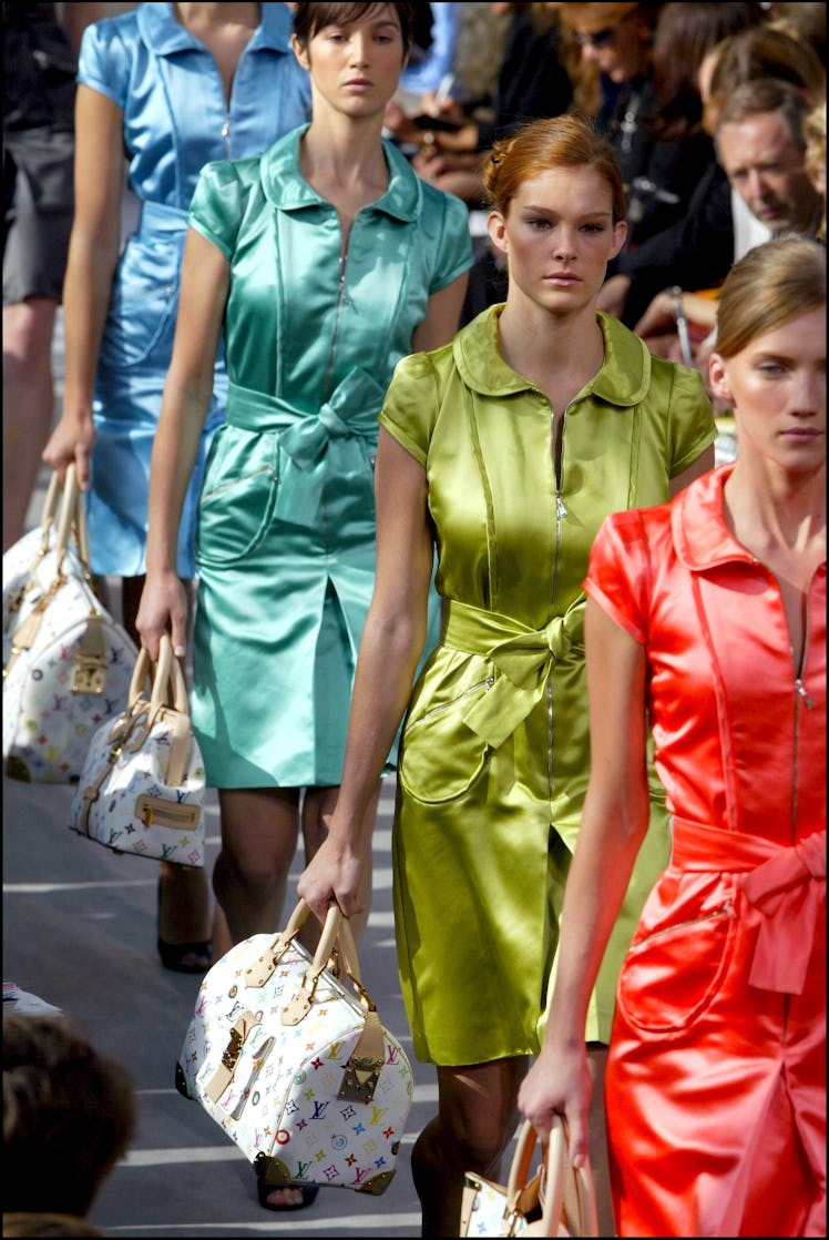 FRANCE - OCTOBER 07:  Louis Vuitton fashion show for the Spring-Summer 2003, Ready-to-wear collectio...