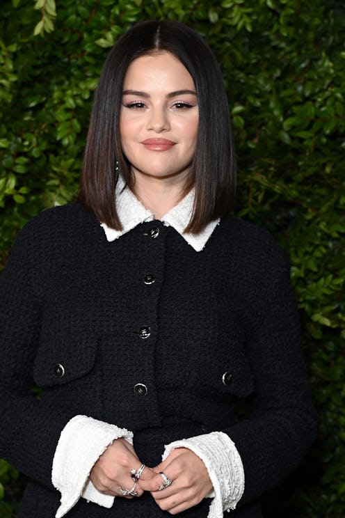 Selena Gomez blunt bob