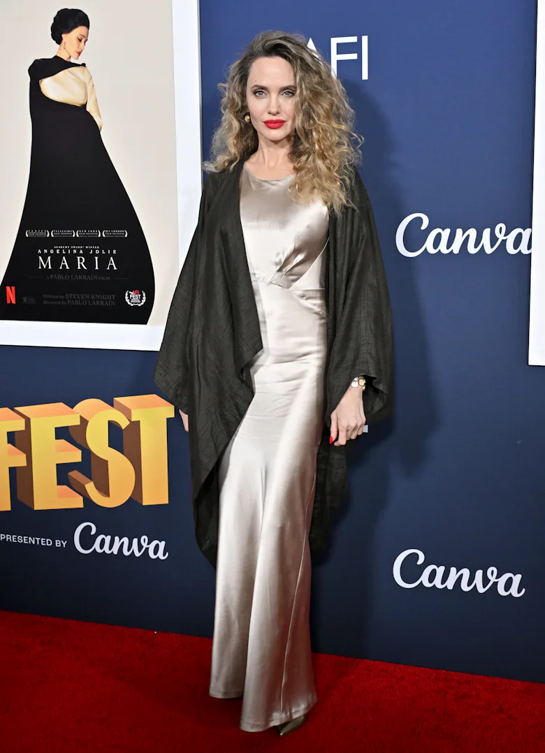 Angelina Jolie's Best Red Carpet Fashion, From 1998 Until Now Angelina Jolie's Best Red Carpet Fashion, From 1998 Until Now