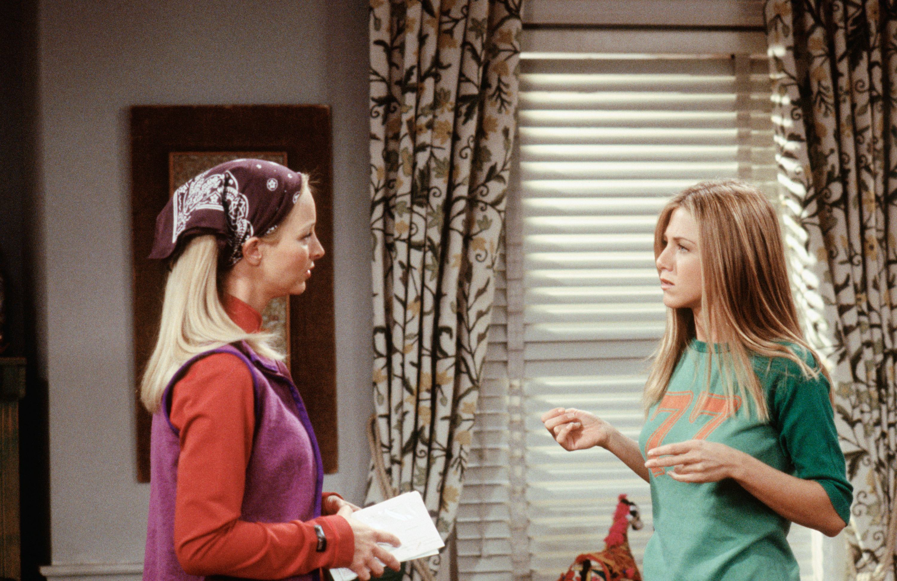 Lisa Kudrow and Jennifer Aniston