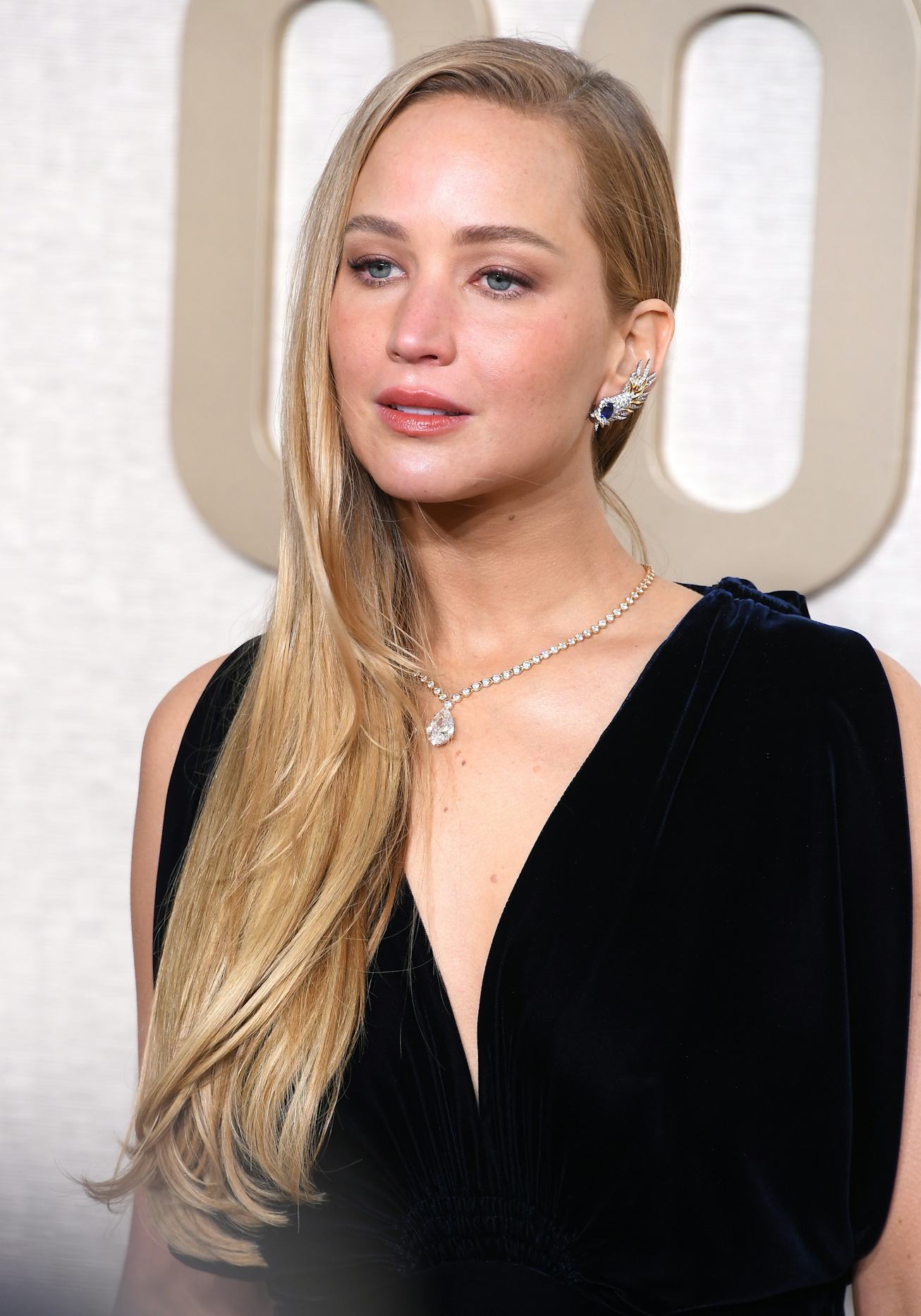 BEVERLY HILLS, CALIFORNIA - JANUARY 07: Jennifer Lawrence arrives at the 81st Annual Golden Globe Aw...
