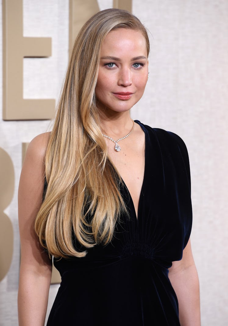 BEVERLY HILLS, CALIFORNIA - JANUARY 07: Jennifer Lawrence arrives at the 81st Annual Golden Globe Aw...