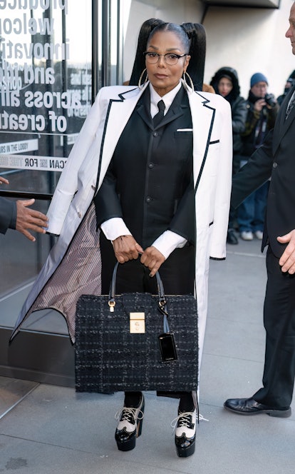 Janet Jackson & Queen Latifah Arrived At Thom Browne In Coordinating ...