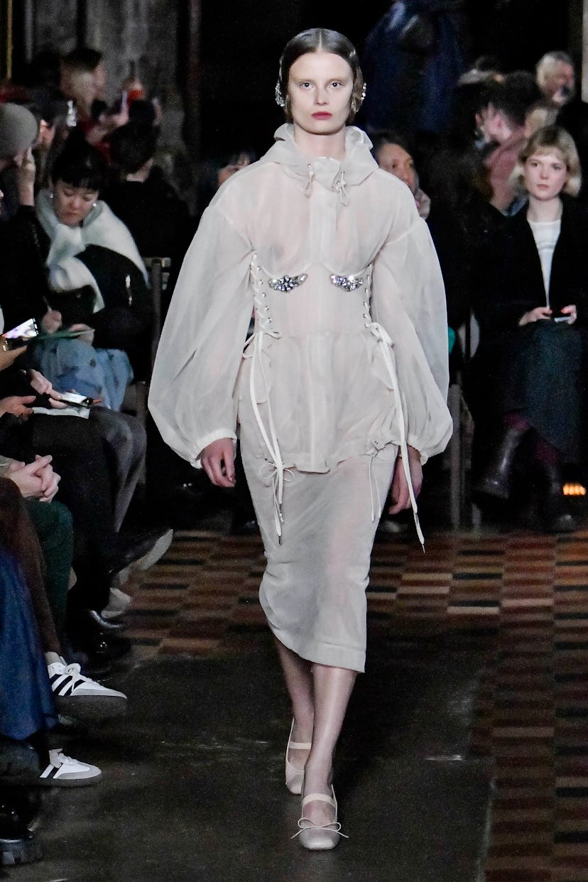 A model walks the runway during the Simone Rocha Ready to Wear Fall/Winter 2024-2025 fashion show. 
