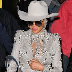 NEW YORK, NEW YORK - FEBRUARY 13:  Beyonce leaves the Luar fashion show at 154 Scott in Brooklyn dur...