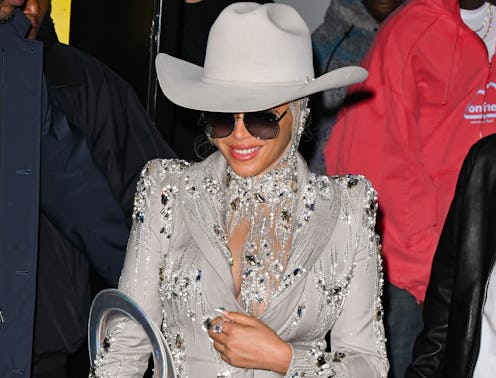 NEW YORK, NEW YORK - FEBRUARY 13: Beyonce leaves the Luar fashion show at 154 Scott in Brooklyn dur...