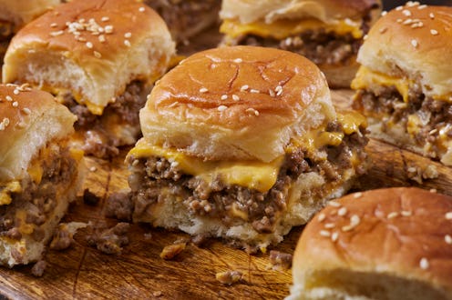 Copycat Hawaiian Roll Cheese Hamburger Sliders