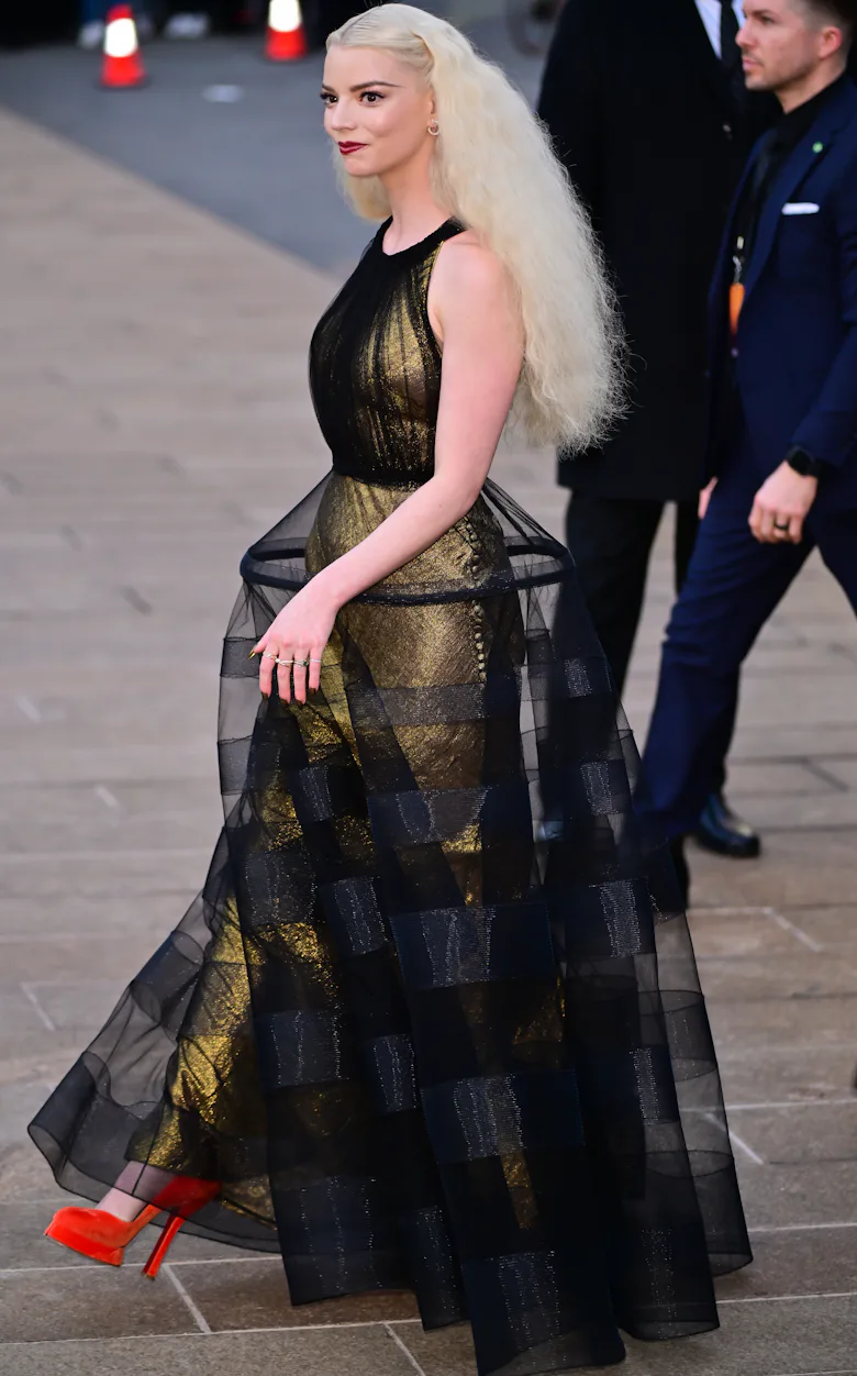 Anya Taylor-Joy's Couture 'Dune' Gown Is Straight Off The Paris Runway Anya Taylor-Joy's Couture 'Dune' Gown Is Straight Off The Paris Runway