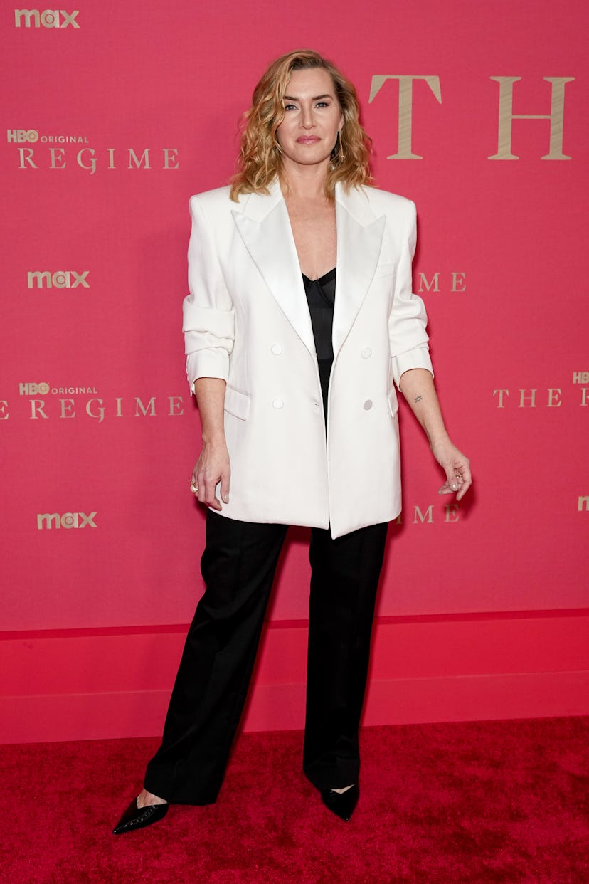 Kate Winslet black and white blazer suit look 