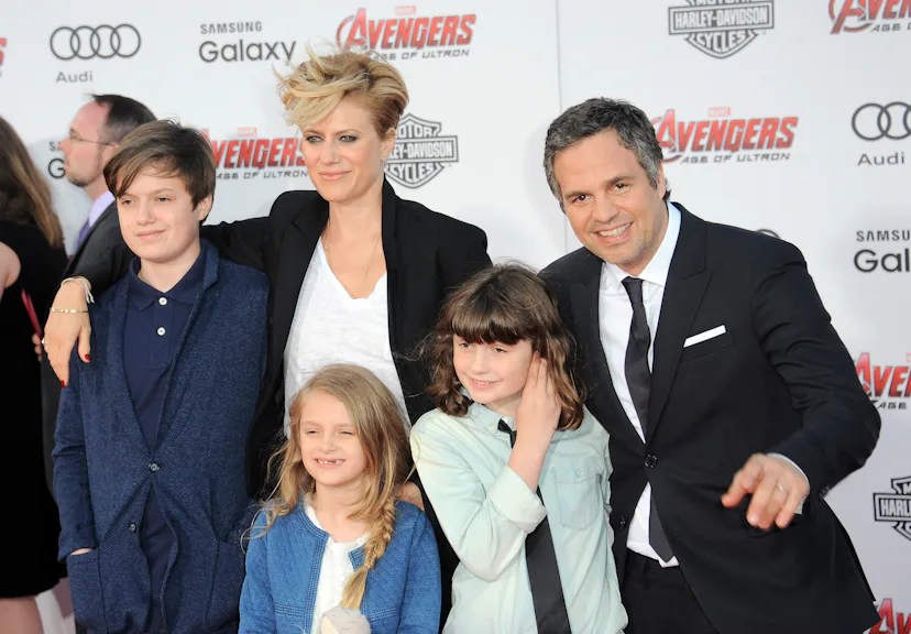 Mark Ruffalo Family Tree Mark Ruffalo's Wife & Kids: The Actor Is A Dad Of 3 Who's Been Married ...