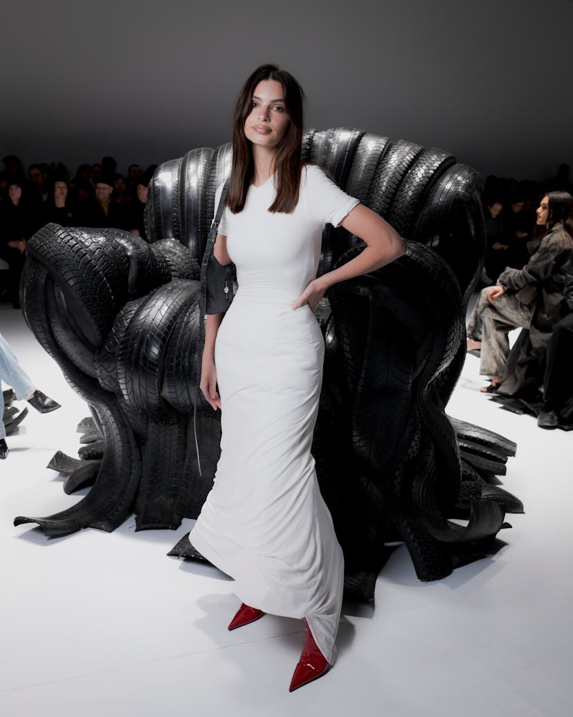 PARIS, FRANCE - FEBRUARY 28: Emily Ratajkowski attends the Acne Studios Womenswear Fall/Winter 2024-...