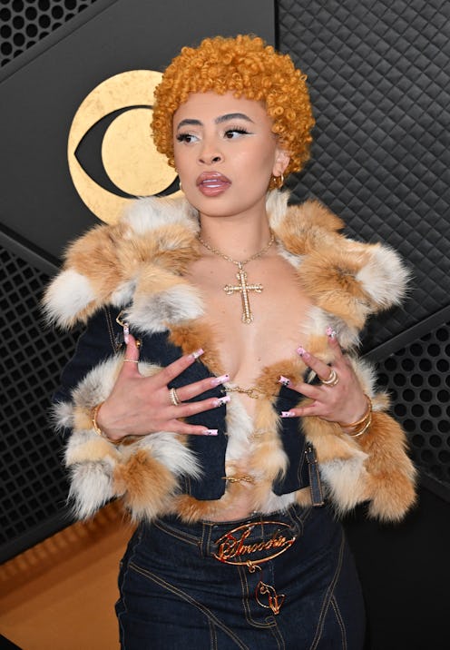 Ice Spice nails grammys 2024