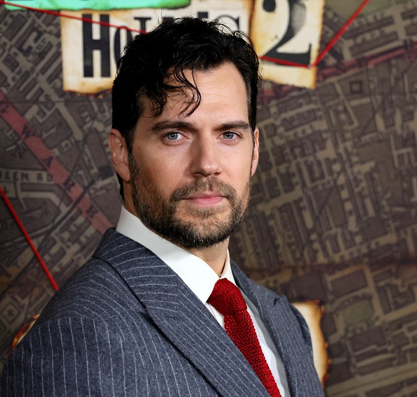 Nearly one year after Penn Badgley spoke about the use of sex scenes in cinema, Henry Cavill's weigh...