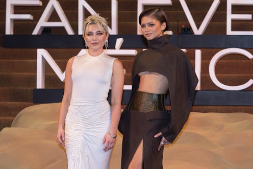 MEXICO CITY, MEXICO - FEBRUARY 6: Florence Pugh and Zendaya pose for photos during the red carpet fo...