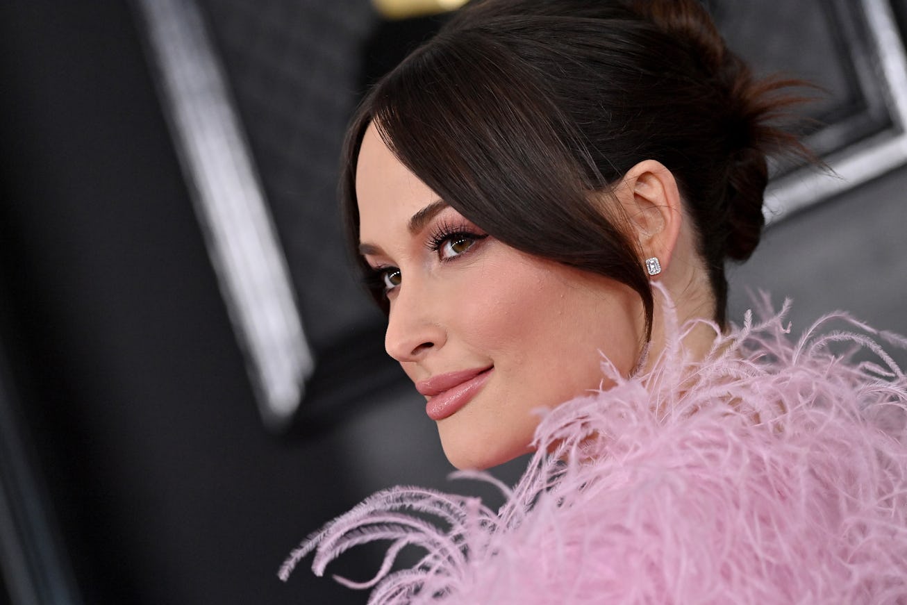 LOS ANGELES, CALIFORNIA - FEBRUARY 05: (FOR EDITORIAL USE ONLY) Kacey Musgraves attends the 65th GRA...