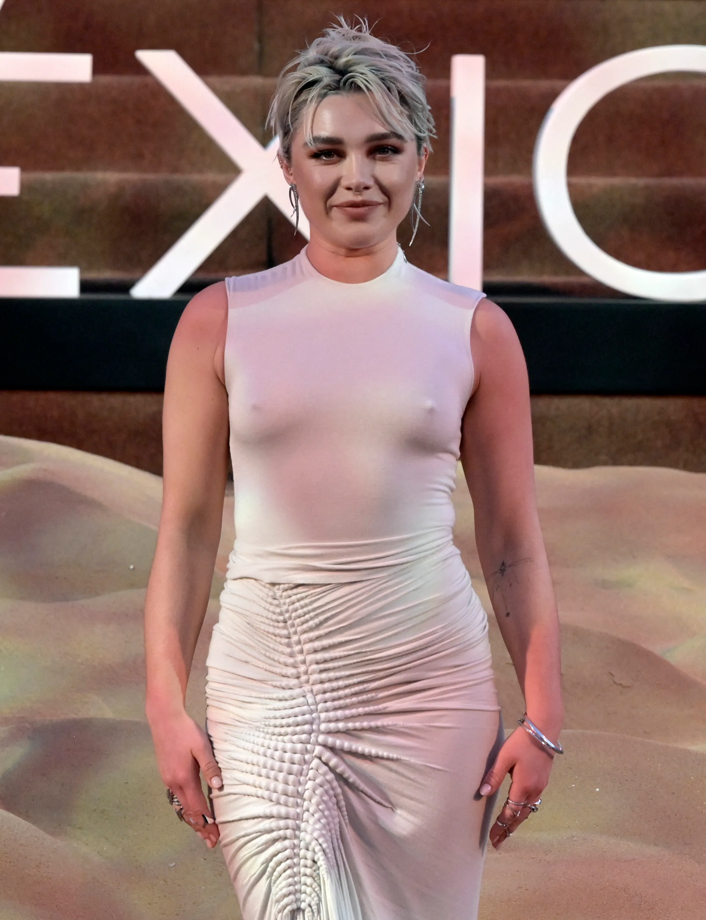 British actress Florence Pugh poses on the film's red carpet "Dune: Part 2" In Mexico City...