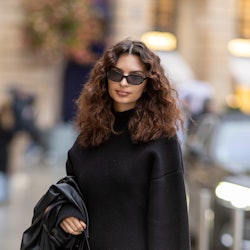 Emily Ratajkowski curly hair