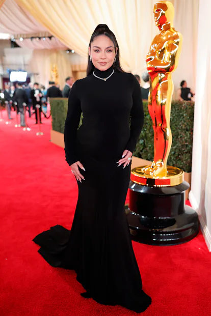 The Best Celebrity Red Carpet Looks 2024 Oscars