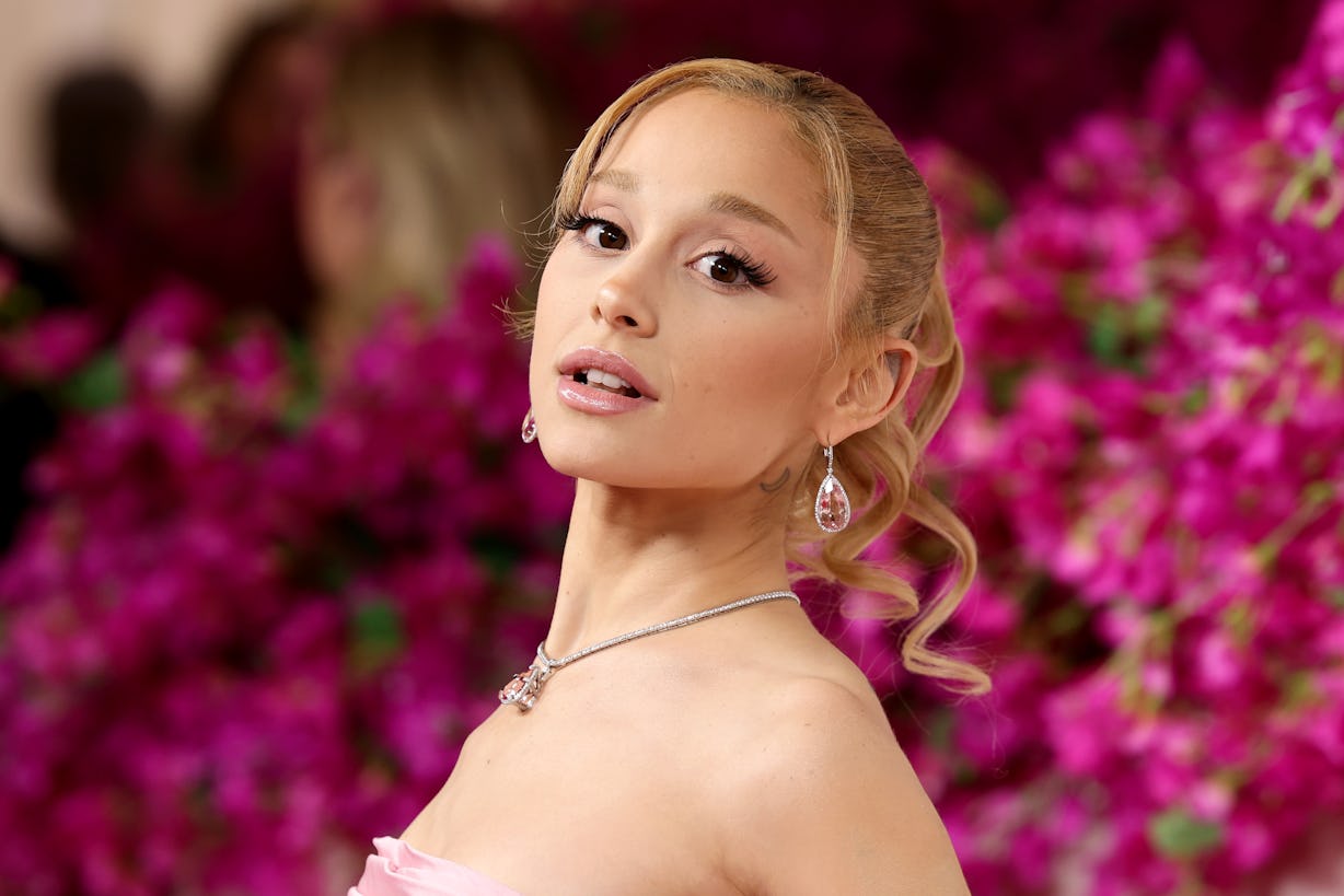 Ariana Grande's 2024 Oscars Look Was So Glinda-Coded