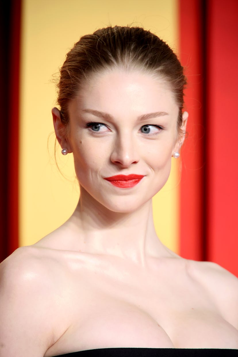BEVERLY HILLS, CALIFORNIA - MARCH 10: Hunter Schafer
attends the 2024 Vanity Fair Oscar Party Hosted...