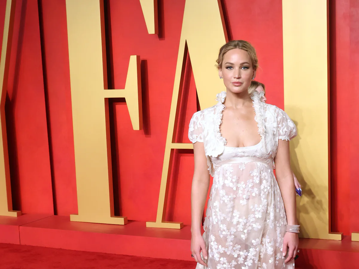 Jennifer Lawrence Provides a Lesson in Sheer Dress History at the Oscars After Parties Jennifer Lawrence Provides a Lesson in Sheer Dress History at the Oscars After Parties