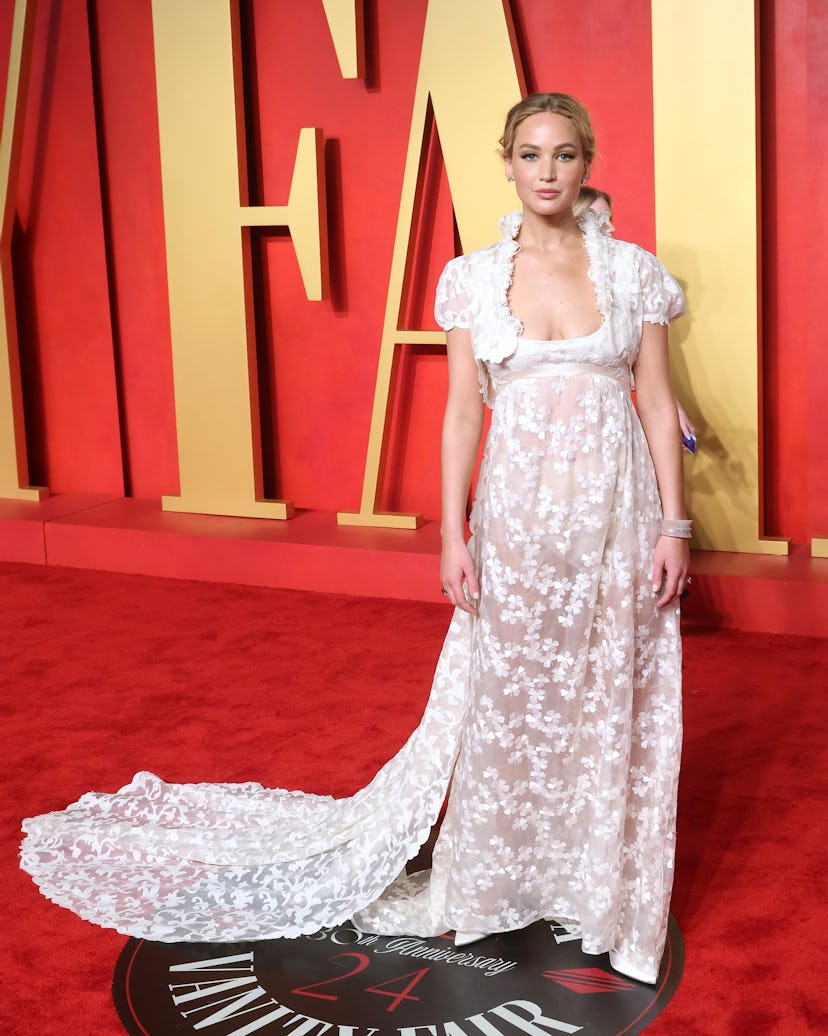 BEVERLY HILLS, CALIFORNIA - MARCH 10: Jennifer Lawrence attends the 2024 Vanity Fair Oscar Party hos...