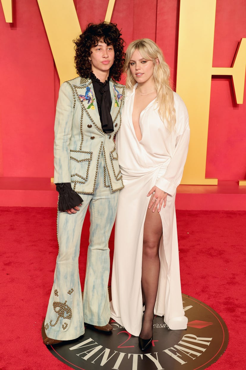 Oscars 2024: Celeb Couples Who Made Their Red Carpet Debut. Towa Bird and Reneé Rapp
