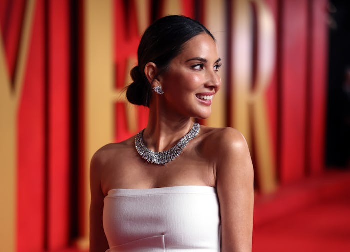 BEVERLY HILLS, CALIFORNIA - MARCH 10: Olivia Munn attends the 2024 Vanity Fair Oscar Party Hosted By...