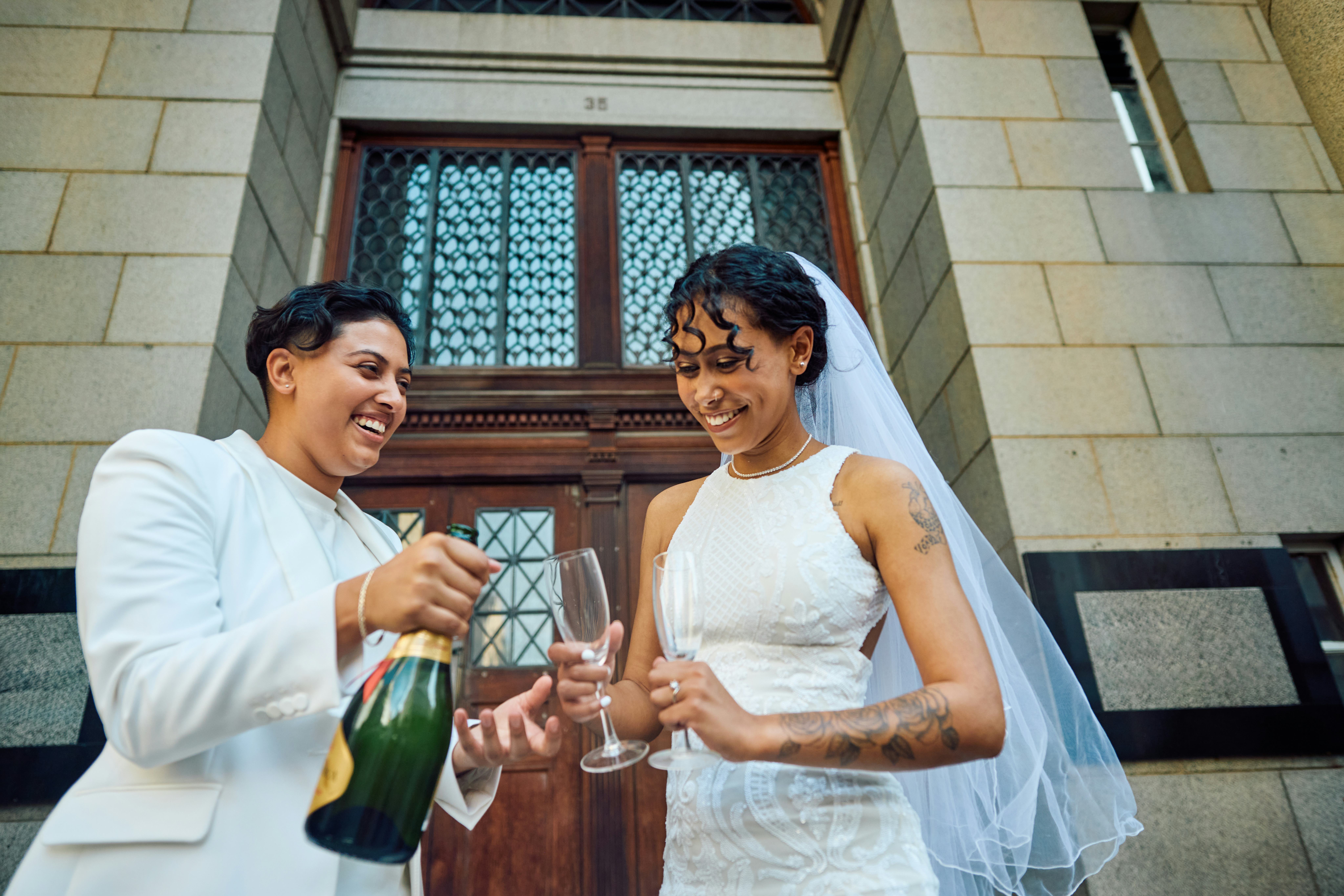 Zodiac signs who elope.