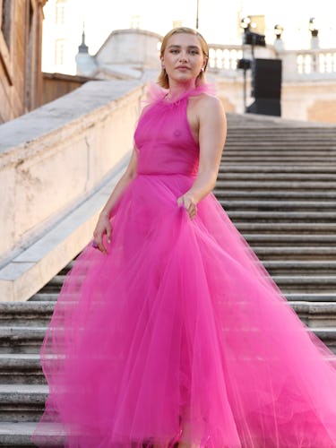 Florence Pugh, Valentino Haute Couture Sonbahar/Kış 22/23'e katılıyor