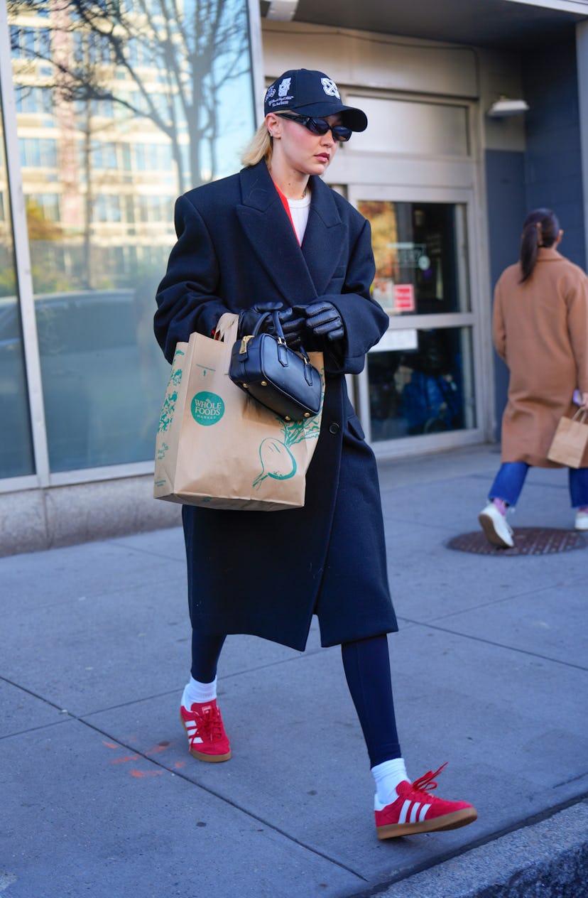 NEW YORK, NEW YORK - MARCH 24: Gigi Hadid is seen shopping at Whole Foods on March 24, 2024 in New Y...