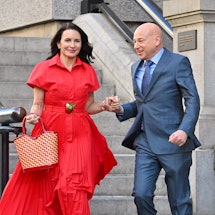 NEW YORK, NEW YORK - FEBRUARY 06:  Kristin Davis and Evan Handler are seen on the set of "And Just L...