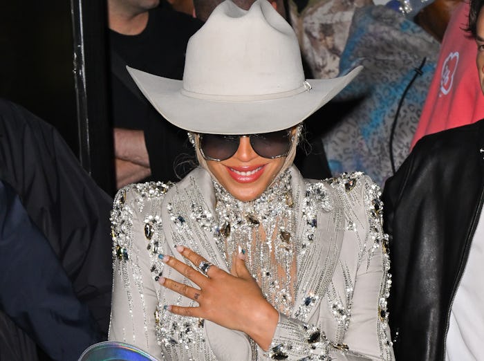 NEW YORK, NEW YORK - FEBRUARY 13: Beyonce leaves the Luar fashion show at 154 Scott in Brooklyn duri...