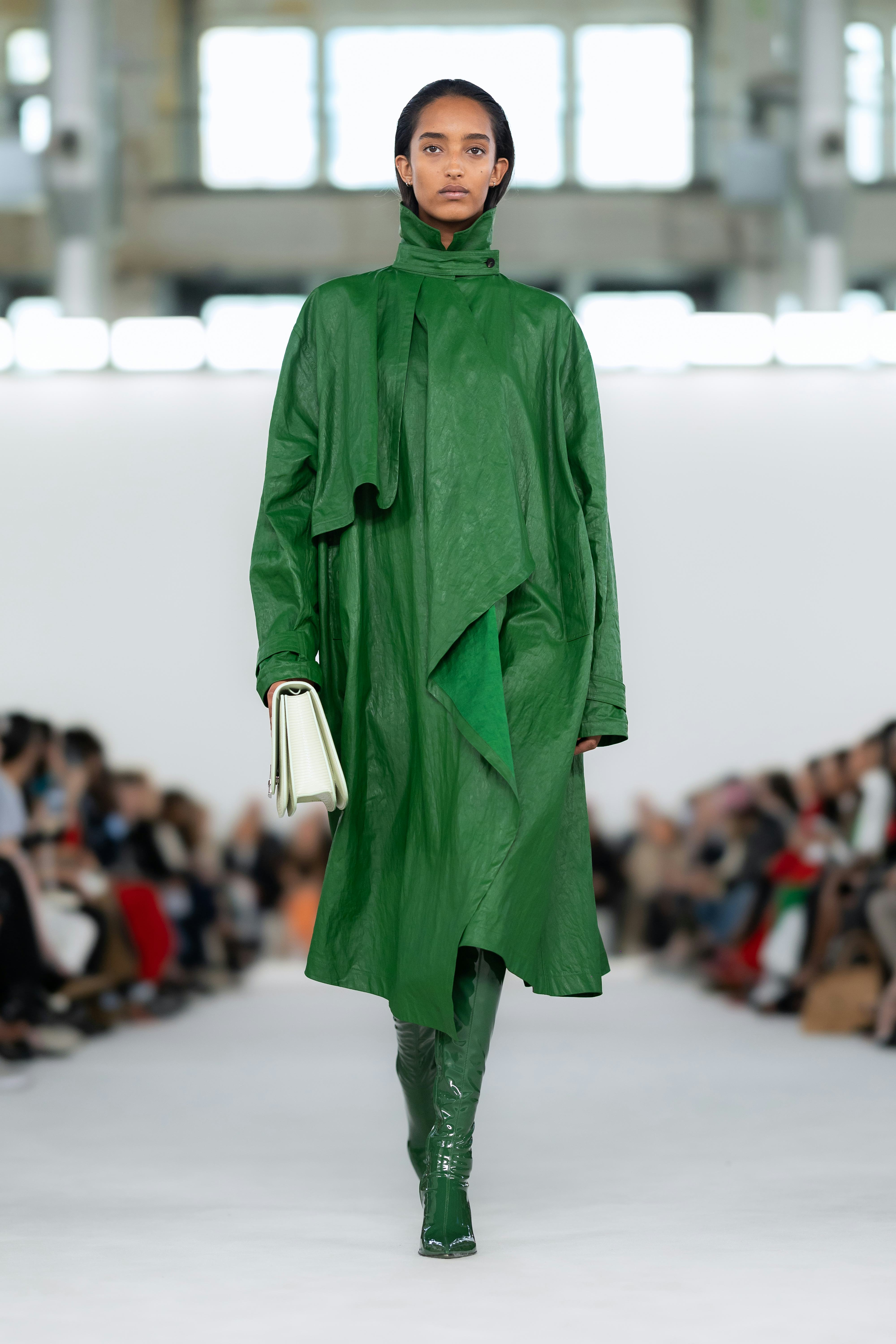 How to Wear Bright Colors and Still Look Chic