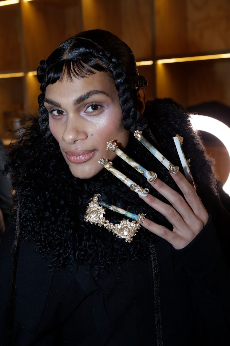 NEW YORK, USA - FEBRUARY 13
(L-R) Models and guests at the  Luar show in Brooklyn NY.
(Photo by Jona...