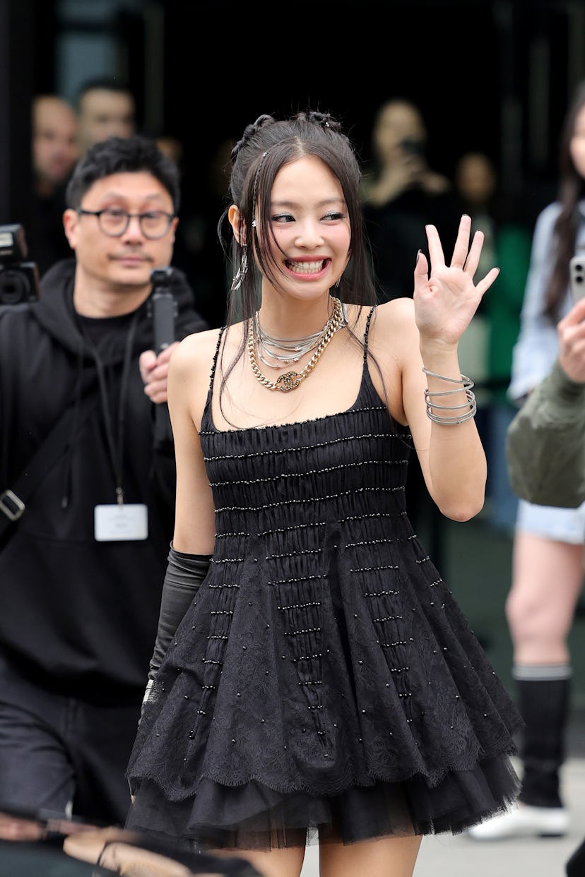 PARIS, FRANCE - MARCH 05: Jennie of Black Pink attends the Chanel Womenswear Fall/Winter 2024-2025 s...