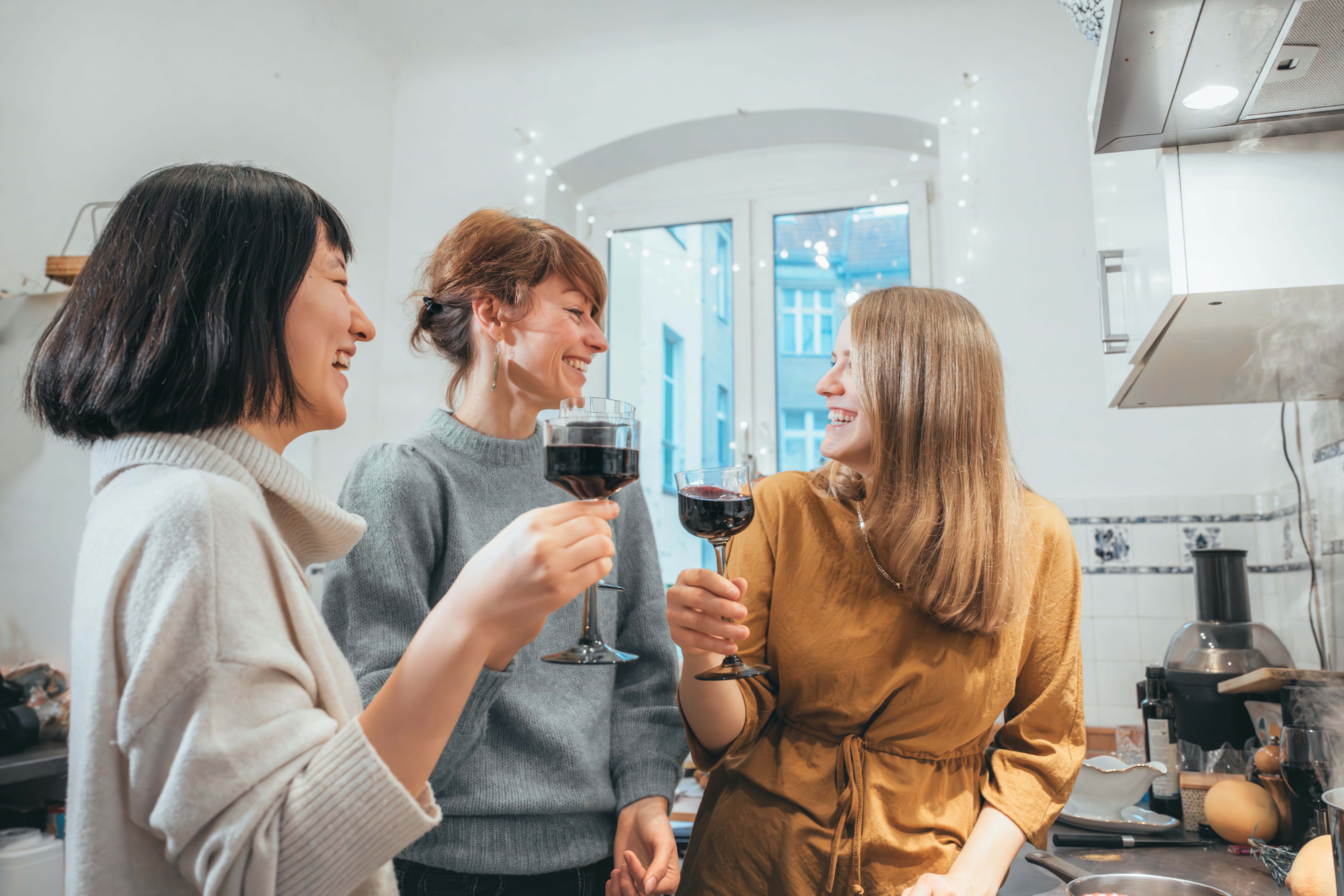 During the March 10, 2024 new moon in Pisces, prioritize your friends.