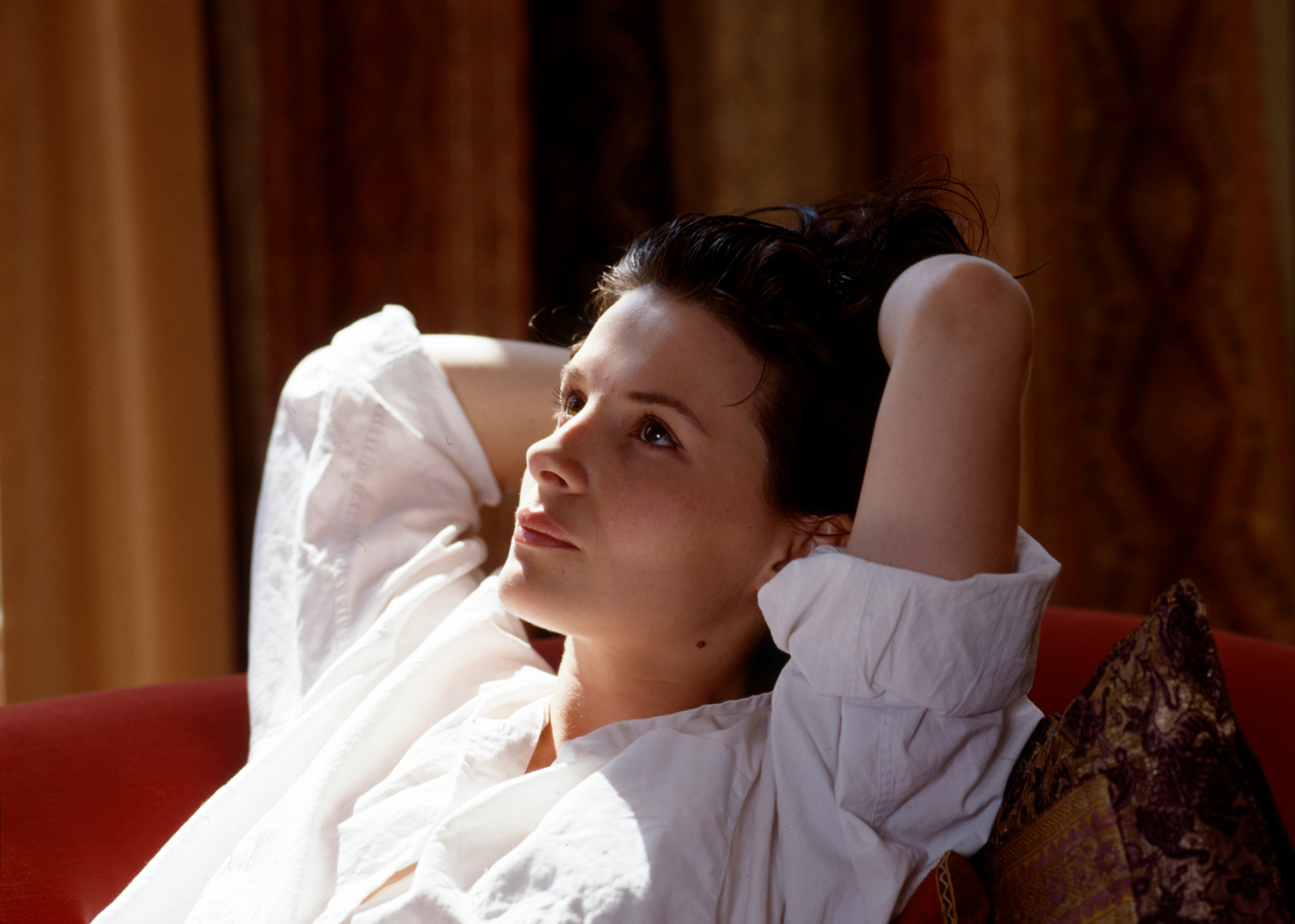 Young Juliette Binoche, 20s acting roles in &rsquo;90s